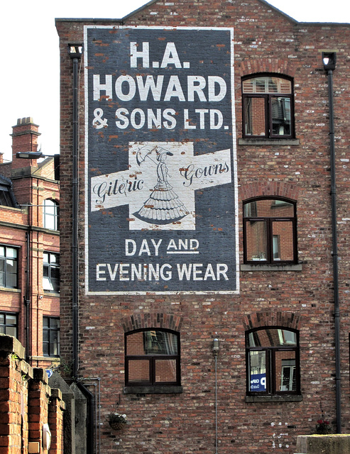 Old sign, Store street.