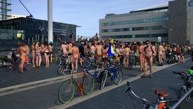 Nude Bikeride at the Senedd