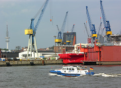 Dein Freund und Helfer im Hamburger Hafen