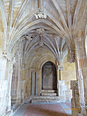 Abbaye de CADOUIN Abbaye de CADOUIN