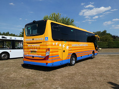 Sanders Coaches HV20 HRV at Stonham Barns 'Big Bus Show' - 14 Aug 2022 (P1130046)