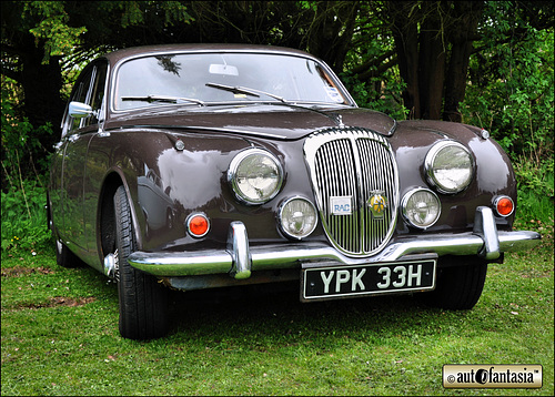 1969 Daimler V8 250 - YPK 33H