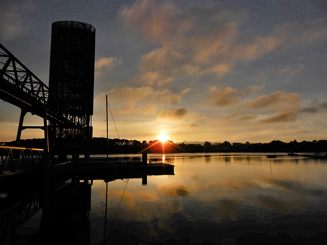 au coucher du soleil hier soir sur la cité de la voile LORIENT (56)