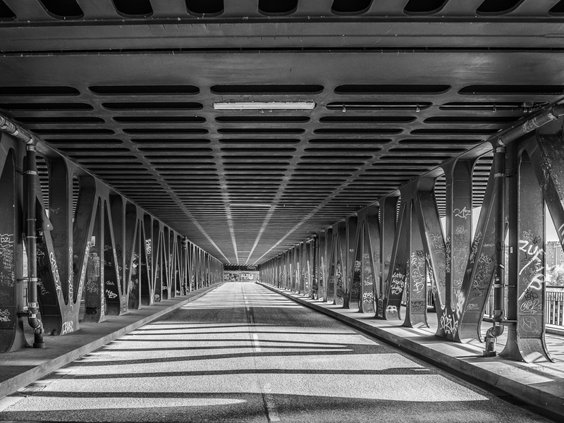 Oberhafenbrücke, Straßenebene (195°)