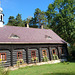Schule neben der Felsenkapelle in Všemily