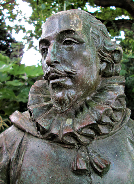 Shakespeare statue....