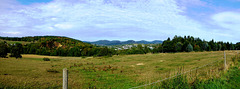 DE - Wachtberg - Panoramic view towards Dächelsberg and Drachenfels from Oberbachem