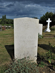 shotley church, suffolk (39) c20 tombstone of werner kalau vom hofe +1914 amidst early c20 naval war graves including some germans and dutch from wwi