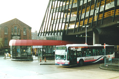 First Manchester 327 (W327 JND) in Rochdale – 10 December 2000 (452-20)