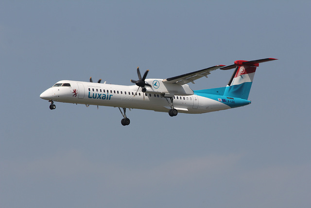 Bombardier DHC-8