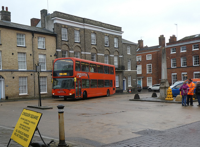 Mulleys YN04 UJS in Bury St. Edmunds - 23 Nov 2019 (P1060055)