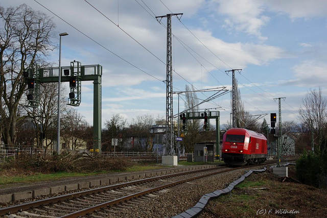BÖ0018736