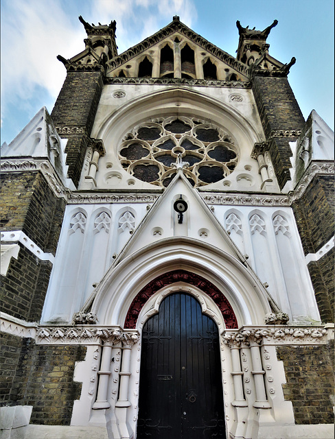 german hospital chapel, london (7)