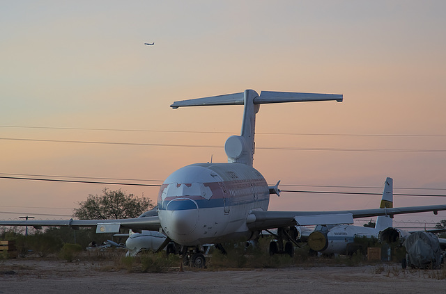 United Airlines Boeing 727 N7004U