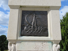 shotley church, suffolk (34) ship detail of c20 submariners war memorial of 1919 by a.h. ryan-tenison, sculpture by f. brook hitch