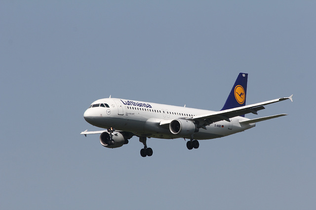 Airbus A320-200