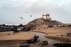 Praia de Miramar, Capela do Senhor da Pedra