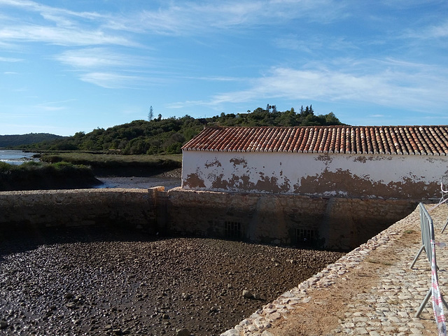 Low tide + severe drought