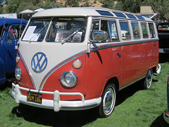 1964 Volkswagen Deluxe Microbus