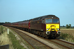 57314 leads  1Z53 Scarborough to Bedford at Willerby Carr Crossing 7th September 2016