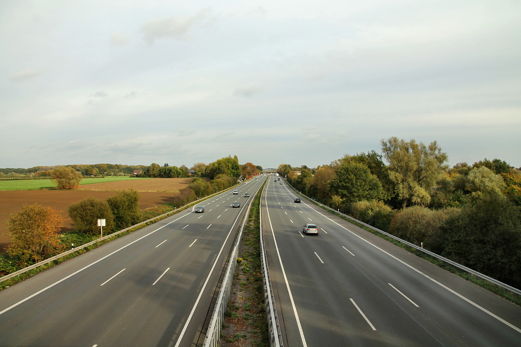 Blick auf die Autobahn A2 (Lünen-Niederaden) / 27.10.2019