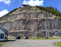 Montagne coupée / Berg schneiden