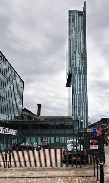 Hilton / Beetham Tower (HFF).