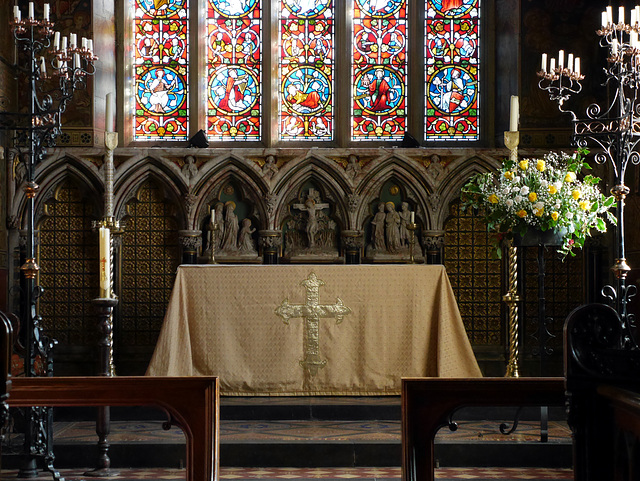 Hildersham - Holy Trinity - E end of chancel 2016-01-28