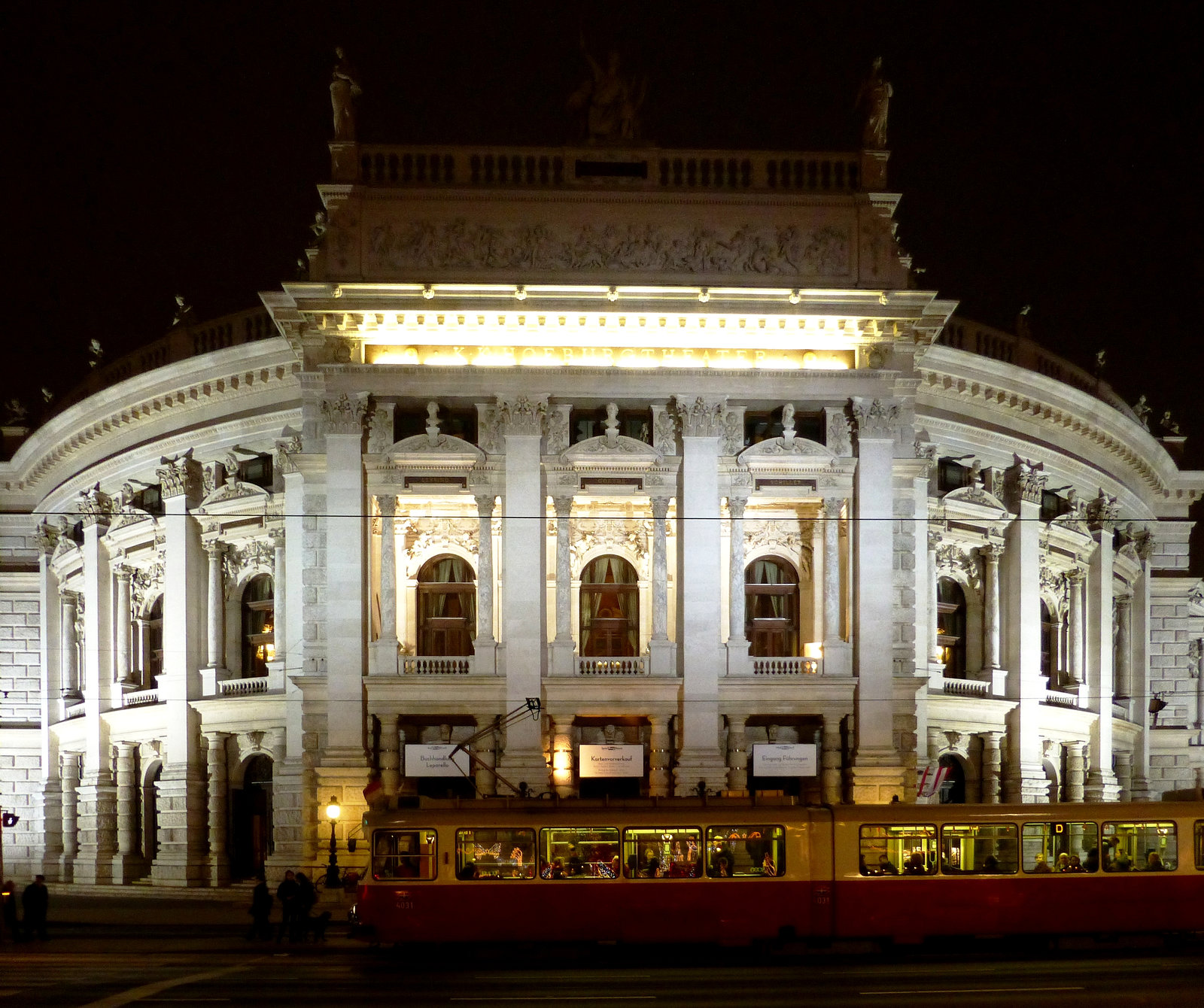 AT - Vienna - Burgtheater (and tram...)