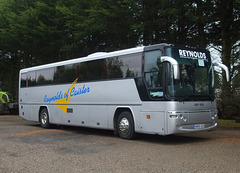 DSCF9558 Reynolds Coaches AR05 GZO at Banham Zoo - 4 Sep 2017
