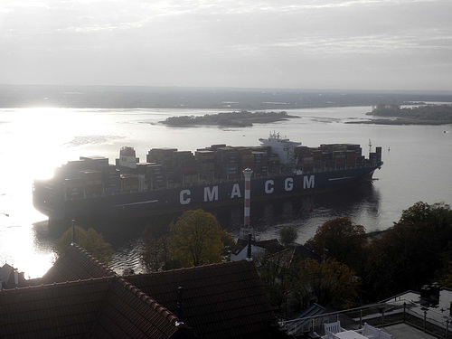 CMA CGM CORTE REAL vor Blankenese
