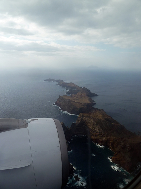 Über dem östlichsten Teil der Insel Madeira