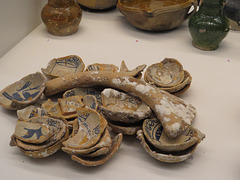 Musée d'Histoire de Marseille : vaisselle médiévale.