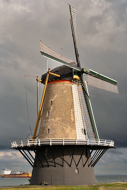 "De  Oranjemolen" - Vlissingen