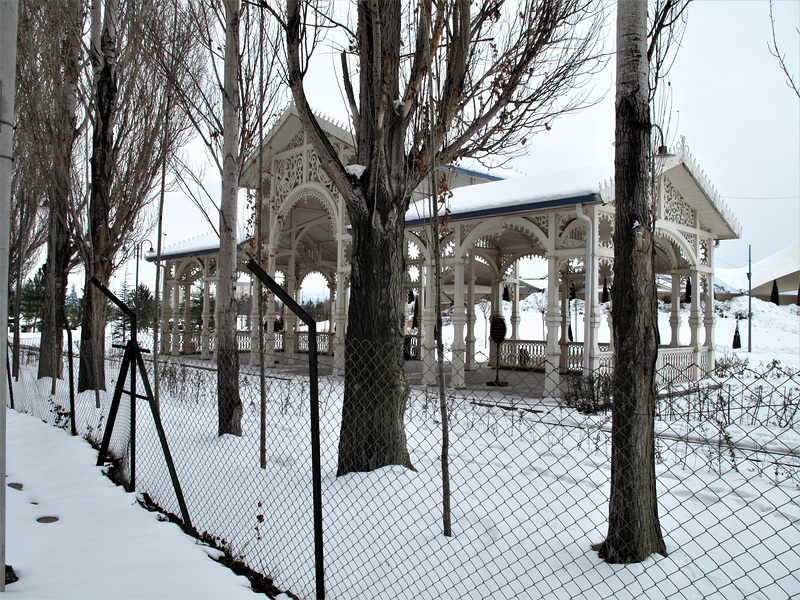 winter fence  HFF!