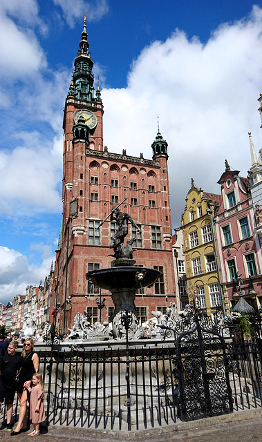 Rathaus Gdańsk / Danzig und Neptunbrunnen