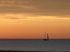 Monte Gordo, Dawn is a feeling…