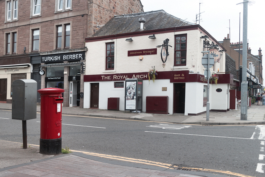 Royal Arch Pub, Corner of Brook Street and Gray Street, Broughty Ferry, Dundee