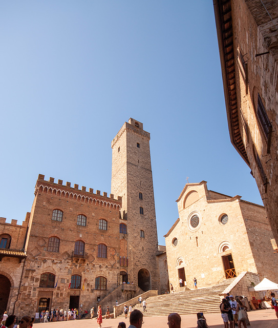 Piazza delle Erbe, San Gimignano