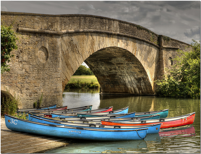 Ha'penny Bridge, Lechlade