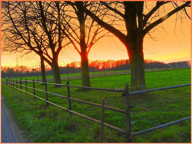 Sunset-HFF for everyone  7-april  -2023