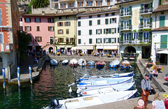 Ein Minihafen in Limone