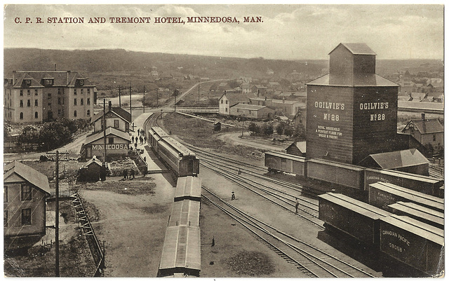 MN0258 MINNEDOSA - CPR STATION AND TREMONT HOTEL