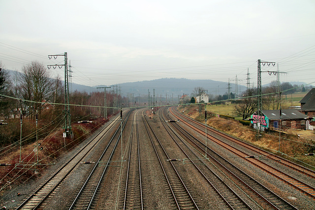 Blick auf die Bahnstrecke Hagen–Hamm (Hagen-Hengstey) / 3.03.2018
