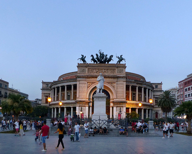 Palermo - Teatro Politeama