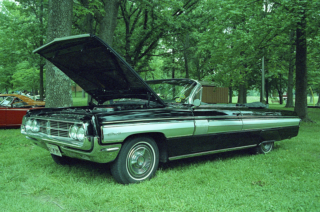 1962 Oldsmobile Starfire Convertible