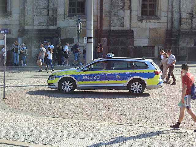 Dein Freund und Helfer in Dresden