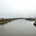 Der Datteln-Hamm-Kanal mit Hafenanlage von der Brücke Borker Straße aus (Waltrop) / 2.11.2017