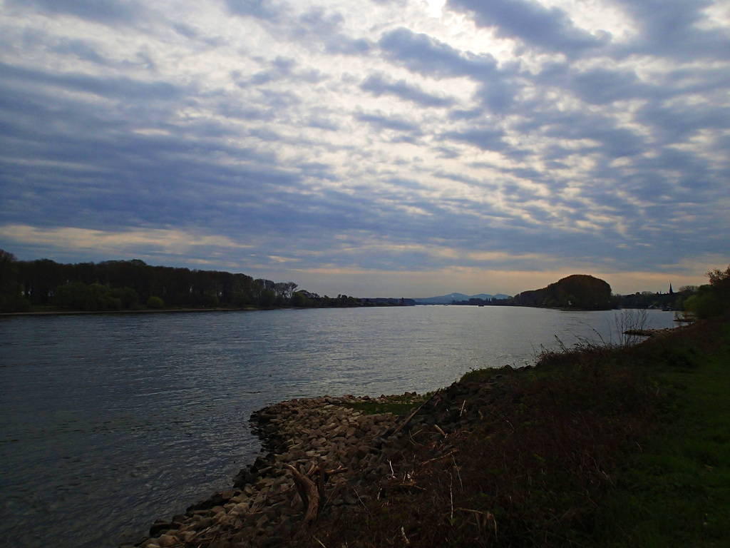 Rhein Bei Uedorf