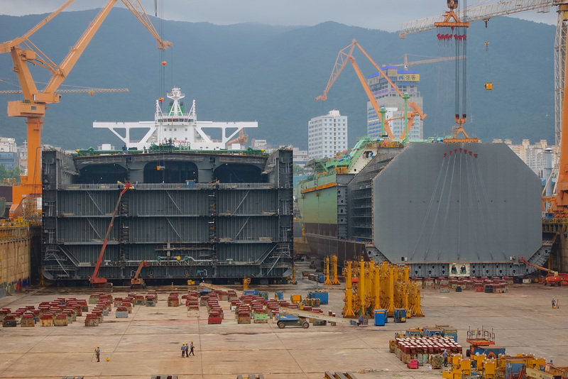 Ship building in DSME